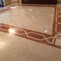 La cristallizzazione del marmo rappresenta una soluzione avanzata per il restauro e il mantenimento delle superfici in marmo
